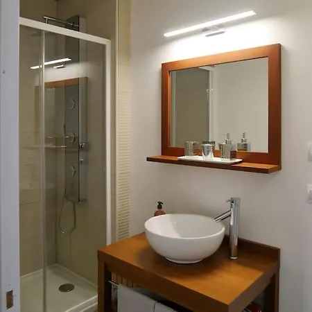 Au Calme Avec Terrasse Et Jardin *