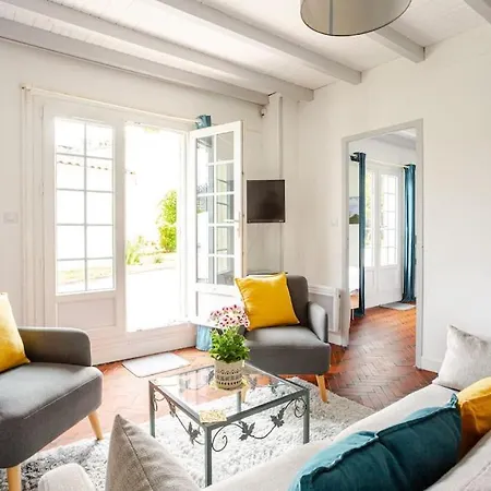 Dom wakacyjny Au Calme Avec Terrasse Et Jardin