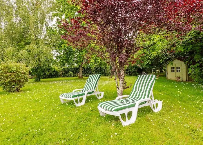 Au Calme Avec Terrasse Et Jardin Feriehus Villegouge